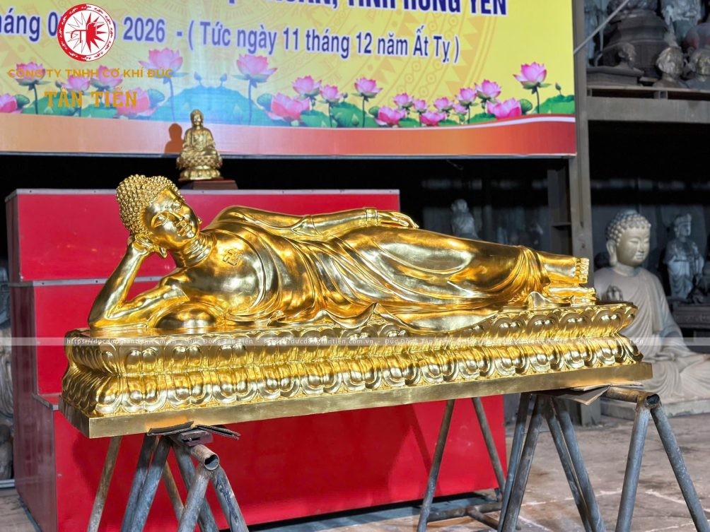 Tượng Th&iacute;ch Ca M&acirc;u Ni Nhập Niết B&agrave;n Bằng Đồng D&aacute;t V&agrave;ng 24K